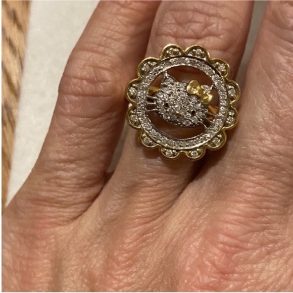 18k Hello Kitty Diamond Ring by Kimora Lee Simmons - Picture 6 of 8